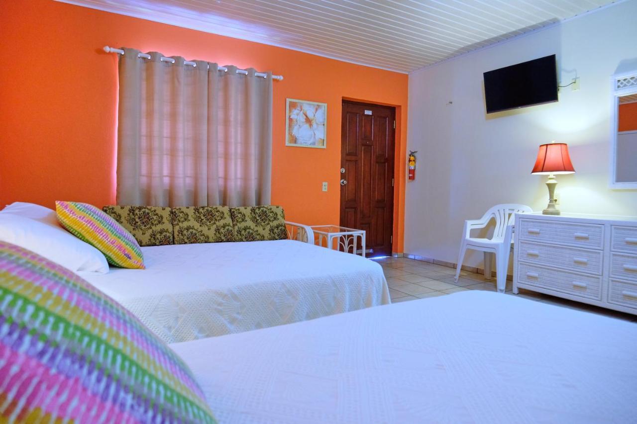 Aruba Quality Apartments & Suites Palm Beach Buitenkant foto