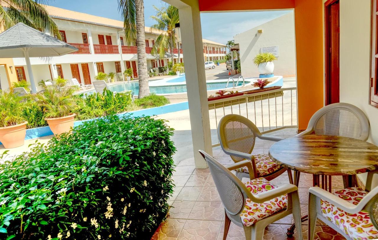 Aruba Quality Apartments & Suites Palm Beach Buitenkant foto