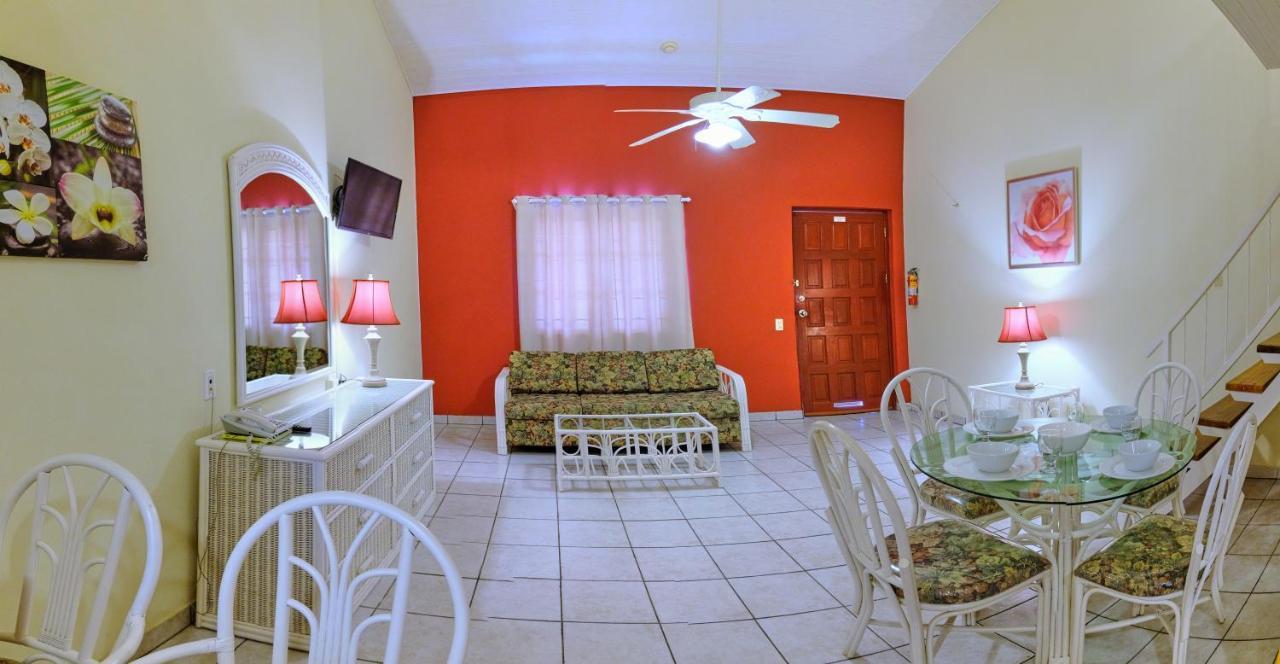 Aruba Quality Apartments & Suites Palm Beach Buitenkant foto