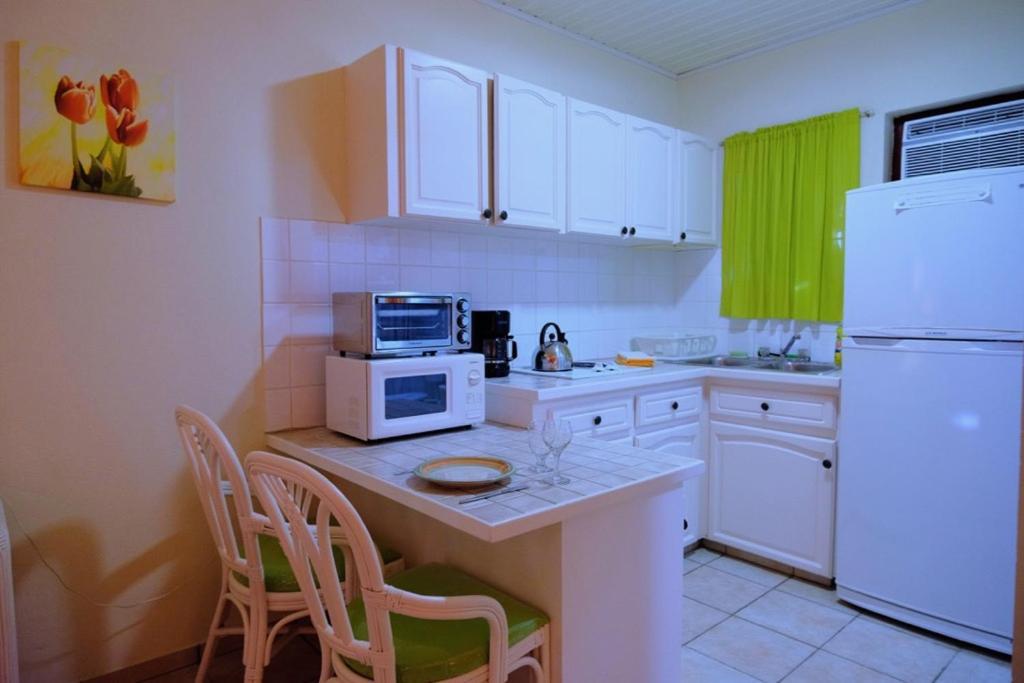 Aruba Quality Apartments & Suites Palm Beach Buitenkant foto