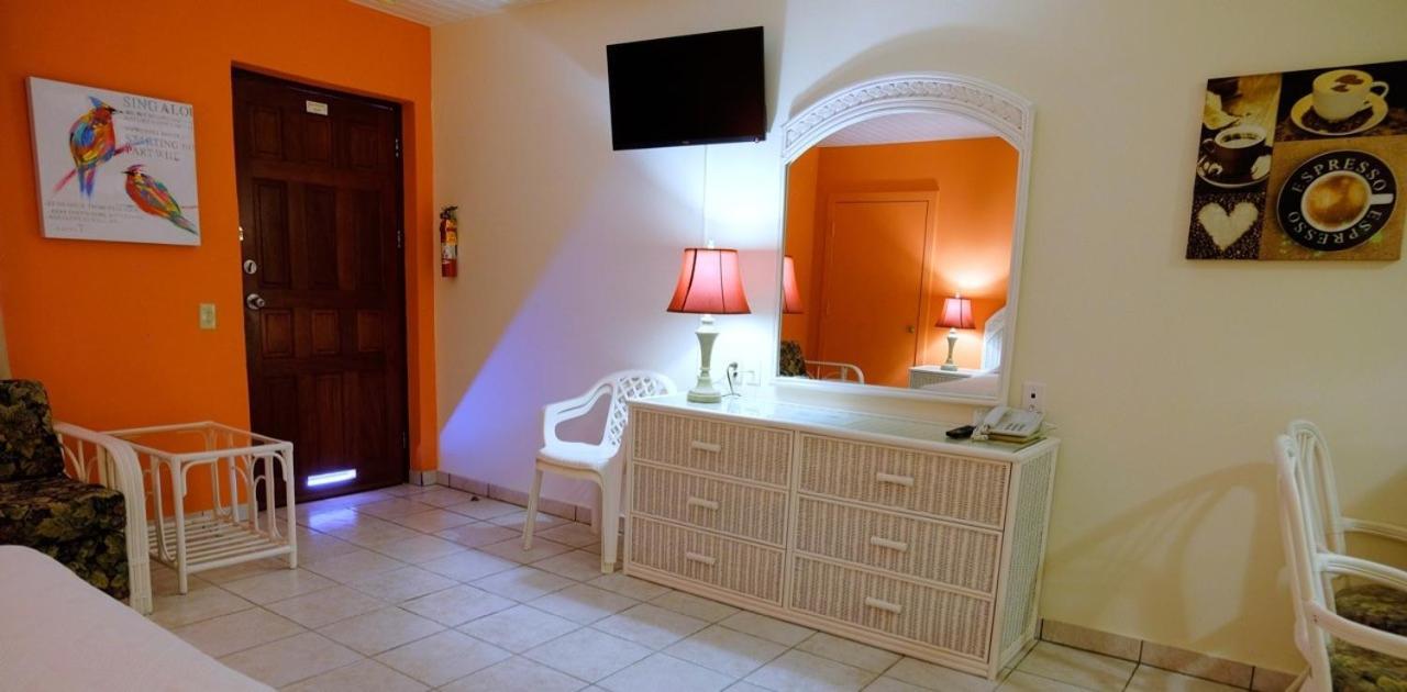 Aruba Quality Apartments & Suites Palm Beach Buitenkant foto