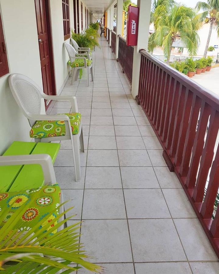 Aruba Quality Apartments & Suites Palm Beach Buitenkant foto